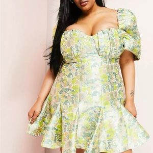 SOS LUXE Curve jacquard cupped puff sleeve mini dress w/ godet detail in floral